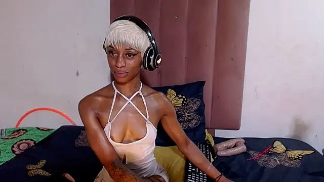 Nikistickyxx25's Live XXX Chat