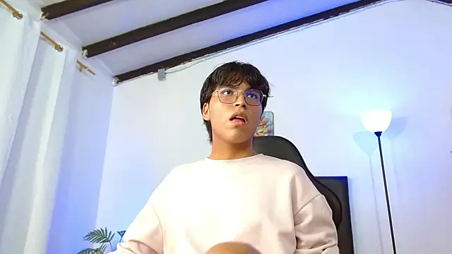 Maecum18 Show in webcam