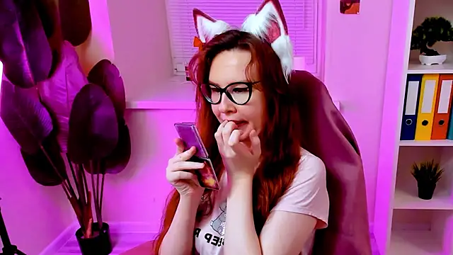 CarolGiggly's Live XXX Chat