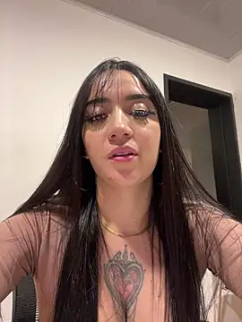 EmmyEvans1 Chat XXX live