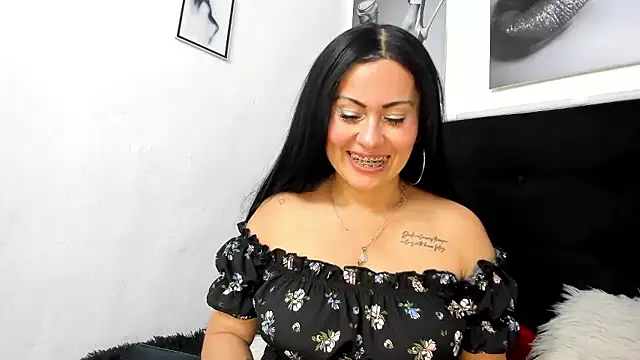 Chatroom XXX en direct de Tania_mature