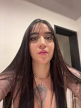 EmmyEvans1 live XXX chat