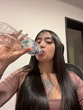 EmmyEvans1: онлайн-секс-чат