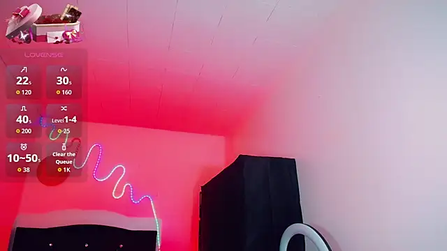 Kendall_hornyy Show Webcam