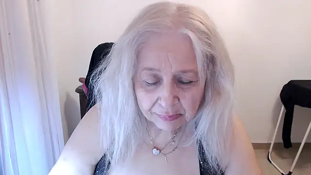 SusiLifeXXX: онлайн-секс-чат