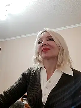 MiraStar984 Chat XXX in diretta