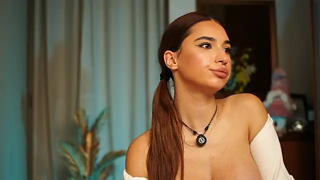 ItalianGirl élő XXX-chatje