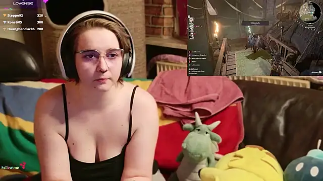 GamerGirl_Eve: онлайн-секс-чат