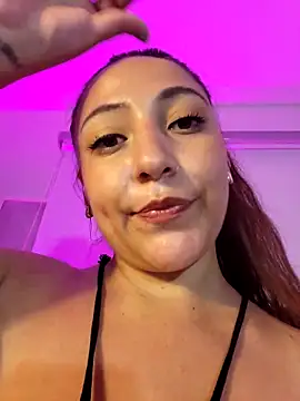 VickyHoult's Live XXX Chat