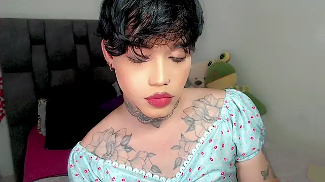 Czat XXX na żywo – little_star_porn