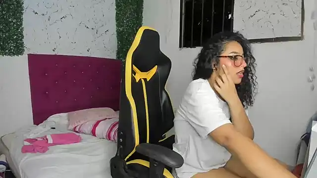 emily_stars1 라이브 XXX 채팅