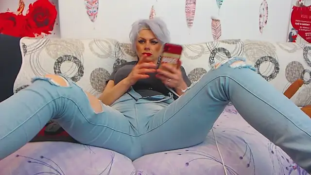 GORGEOUS_GIRL_WOW_ webkamerás műsora