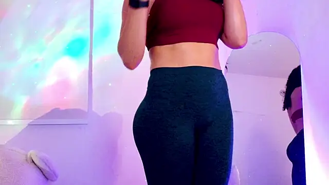 XXX chat uživo modela Lia_Tinez