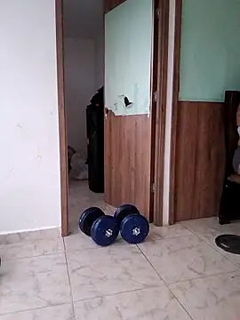 LEIRIS_Y_FRED_01 élő XXX-chatje