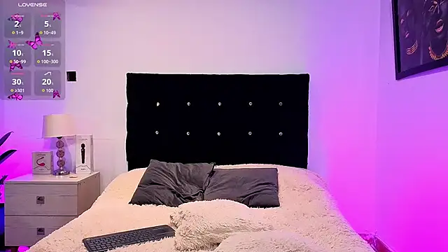 Megan_Do_Santos: онлайн-секс-чат