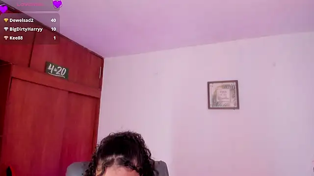 Cata_green's Live XXX Chat