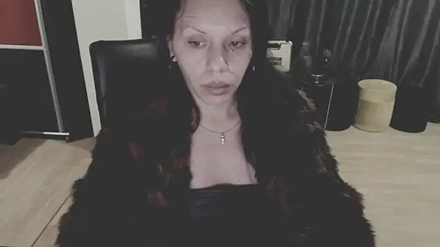 GoldenSasha 现场XXX聊天