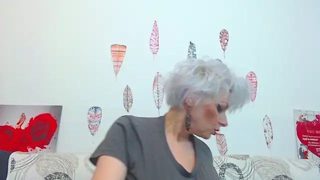 GORGEOUS_GIRL_WOW_ élő XXX-chatje