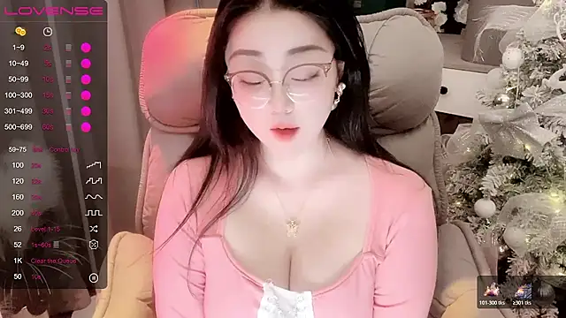 Monica-666888- 现场XXX聊天