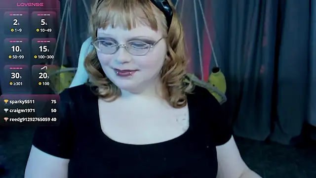 LottieReedのライブXXXチャット