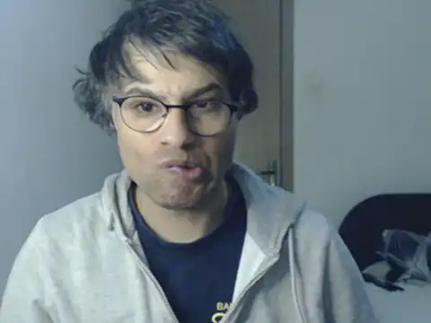 wildpussycat23 即時 XXX 聊天