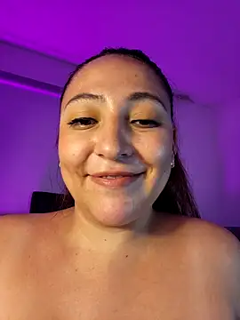 Онлайн чат XXX VickyHoult