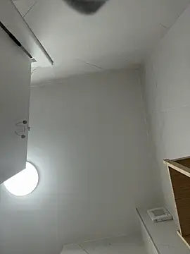 KimArtsのライブXXXチャット