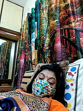 Ratna-777 Live XXX-Chat