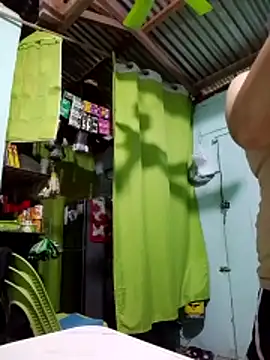 Show modela erma_joy na web-kameri