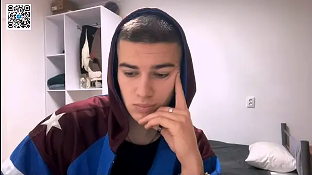 _BarePulse – Kamerová šou