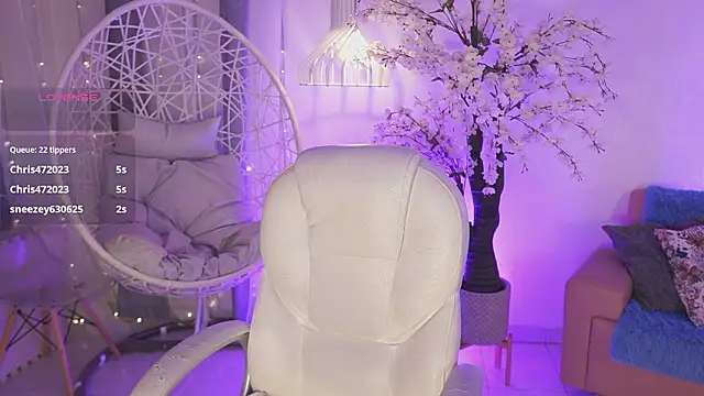 MeganLowell: онлайн-секс-чат