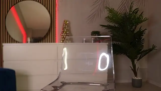 HottieLillyXXX Live XXX-Chat