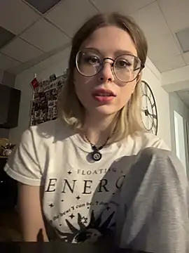 Ivy_Allen Live XXX-Chat