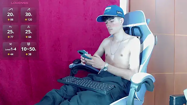 Johnny_cagee_ Webcamshow