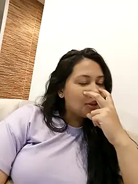 Alessandraa- live XXX chat