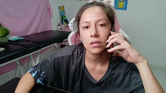 MommyMiaWs 现场XXX聊天