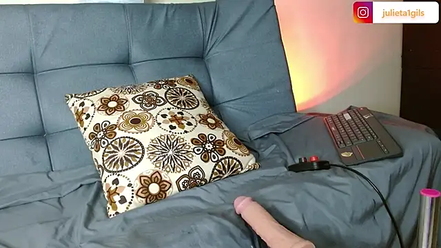 Julieta_dol – Naživo XXX chat