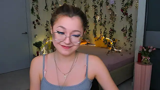 SereneFlame Live XXX Chat