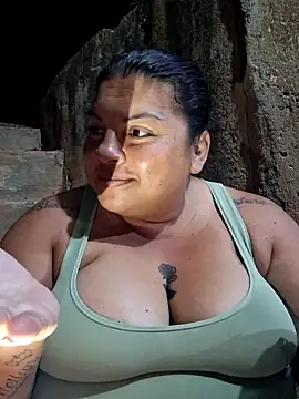 chubby_sexy_big_tits লাইভ XXX চ্যাট