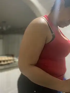 Chatroom XXX en direct de Carola-Ross