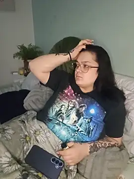 Saucy-Serenity 即時 XXX 聊天