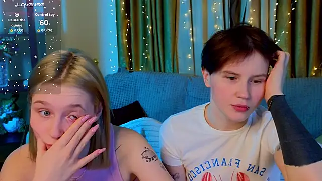 Girls_Fingers Live XXX Chat