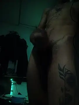 Czat XXX na żywo – Tattoboy19cm