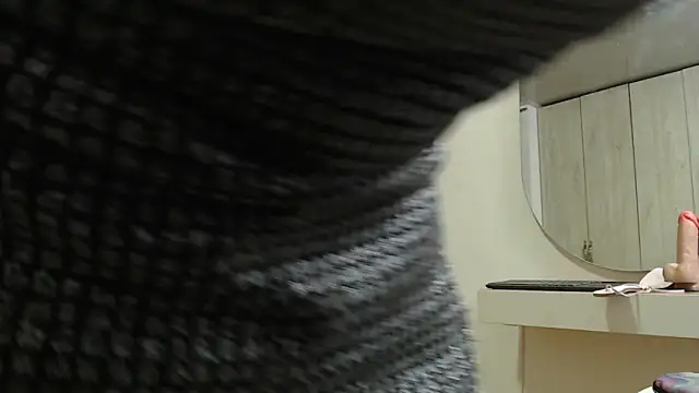 pinky_f00x's Live XXX Chat