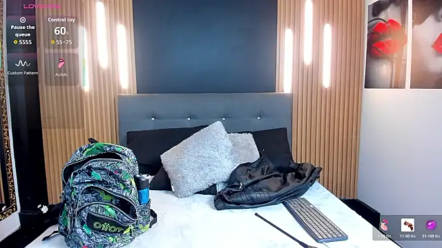 OnlyJos: вебкам-шоу