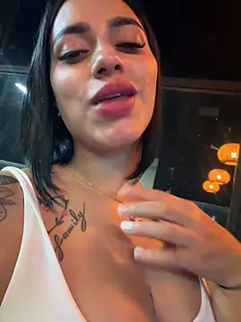 Chatroom XXX en direct de AlannaEvons