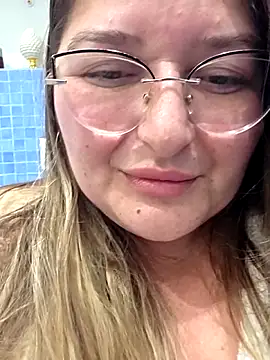 Chat XXX en directo de BellaMonella88