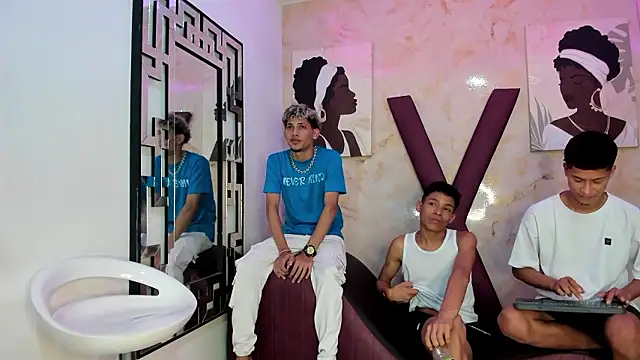 EMPIRE_BOYS1 Live XXX Chat