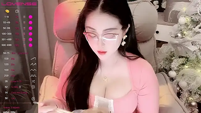 Monica-666888- 现场XXX聊天