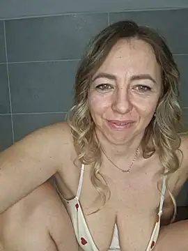 sole28's Live XXX Chat